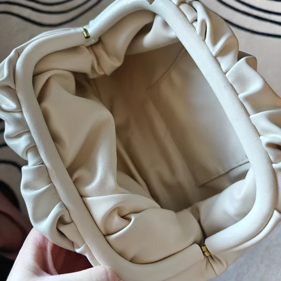 cloud purse - Picture 2 of 2